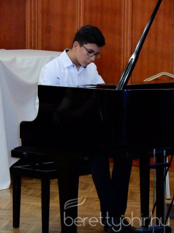 Év Hangszerese Verseny 2019 04